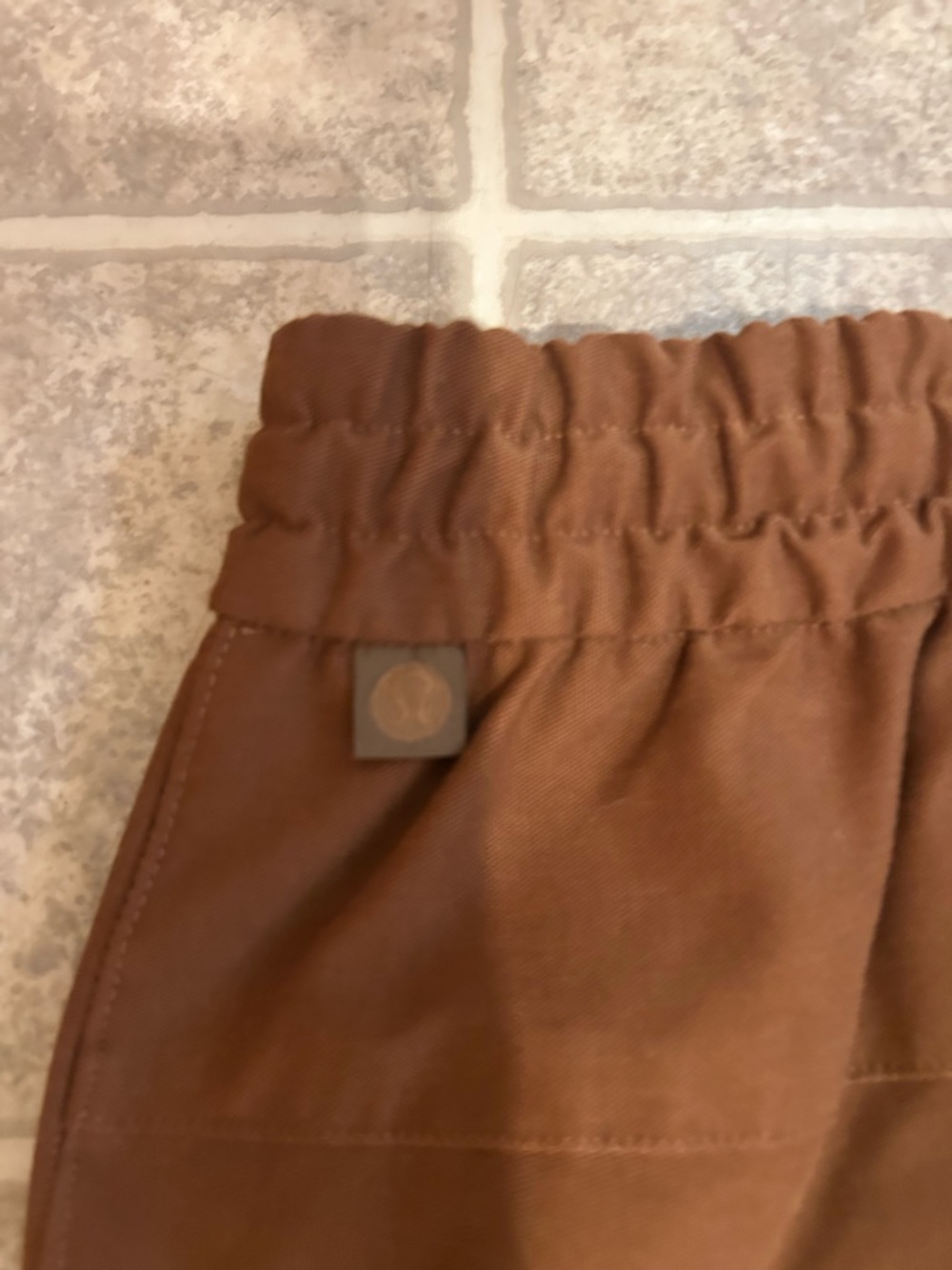 lululemon athletica Men's Cargo Drawstring Pants - Brown - Picture 3 of 3